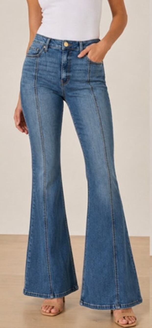 Kut from the Kloth Ana Fab Ab High Rise Super Flare Jeans Medium Wash Size 6